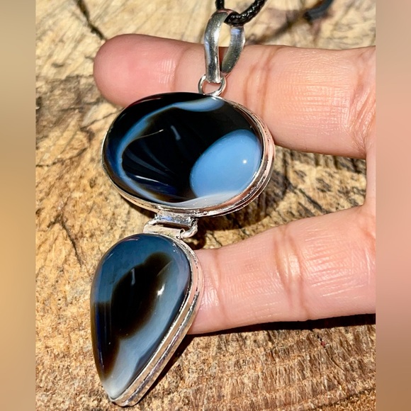 Dark Banded Botswana Agate Pendant 2 1/2” - Picture 3 of 8